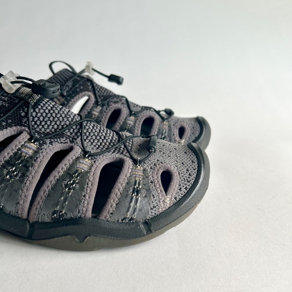 Keen Grey Black Textile Rubber Outsole Sneakers Sandals size 9 - Picture 14 of 14